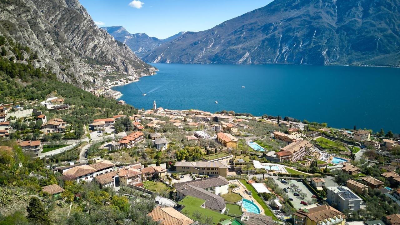 Hotel Royal Village Limone sul Garda Exterior photo